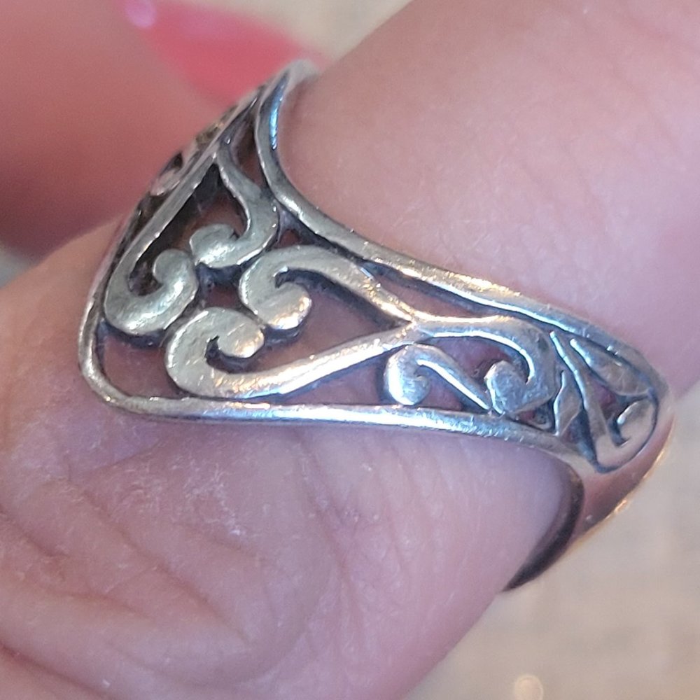 Sterling silver celtic ring size 8